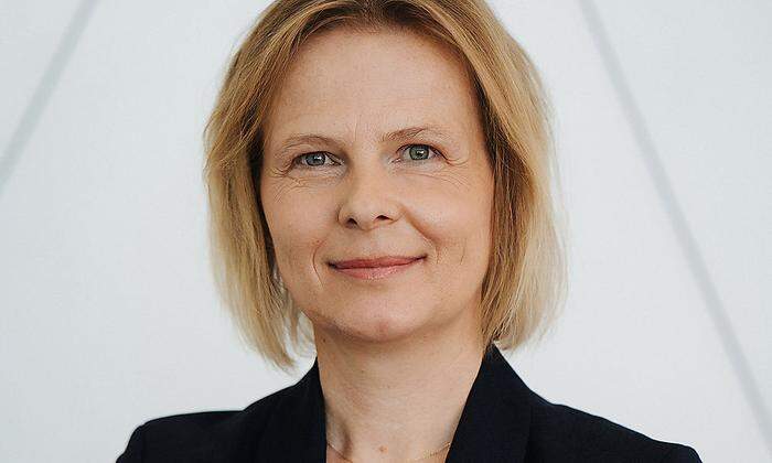 Christiana Zenkl, Infineon Austria