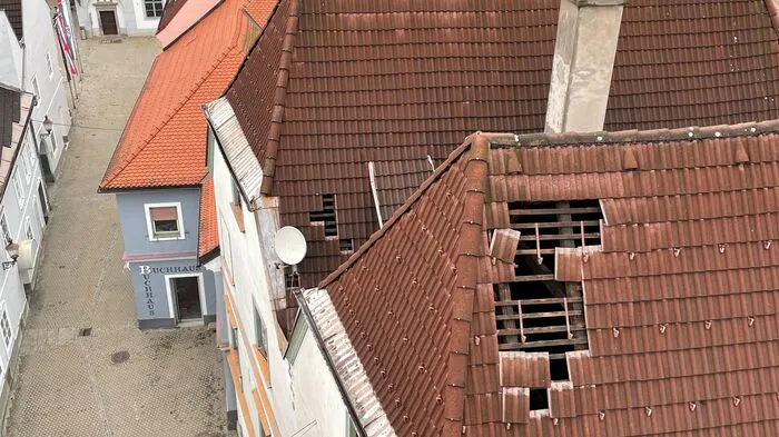 Abgedecktes Dach in der Kirchgasse in Leoben
