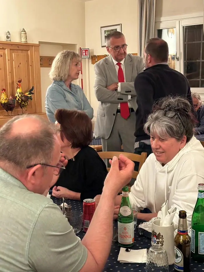 Reger Austausch beim Stammtisch 