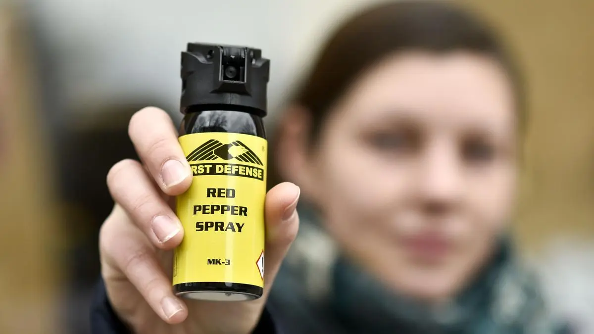 Mehrere Verletzte: 14-Jähriger könnte für Pfefferspray-Aktion straffrei ...