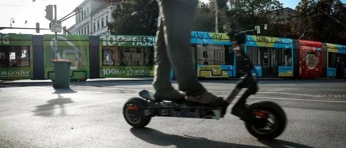Fahrer auf Scooter