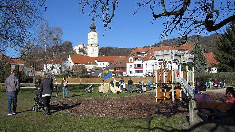 Tagsüber ist der Kapuzinerspielplatz in Wolfsberg ein Paradies für Kinder, nachts wird dort oft gewütet 