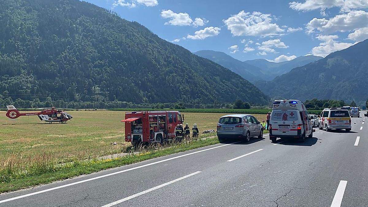 Die Frau wurde bei dem Unfall schwer verletzt