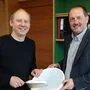 Erich Fritz (links) mit Harald Kraxner von der Holzwelt Murau