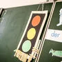 Ampeln werden jetzt in der Schule nicht nur im Verkehrsunterricht besprochen. Sondern auch dann, wenn es um Corona-Maßnahmen geht