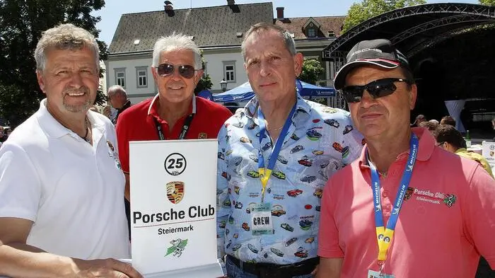 Beim ersten internationalen Porsche-Treffen zeigte sich Fürstenfeld von seiner „sportlich-eleganten“ Seite.