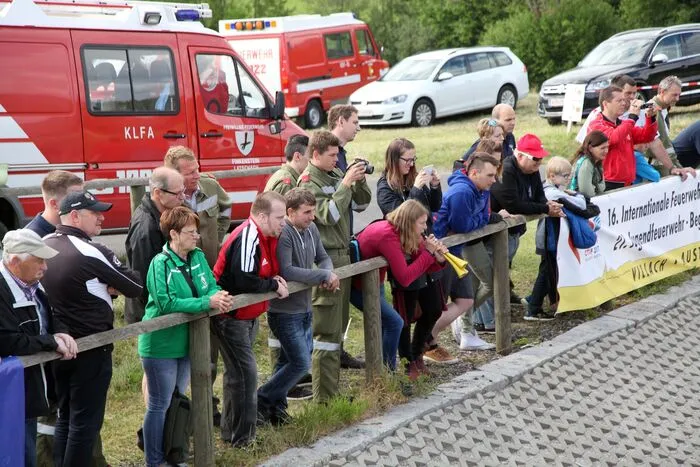 Dolintschach stand am 20. Mai 2017 im Blickpunkt der Florianis, Austragungsort des diesjährigen Feuerwehr Bezirksleistungsbewerbes Villach-Land. Rund 40 Feuerwehren mit 61 Bewerbsgruppen, also ca. 600 Feuerwehrleute und 200 Kinder und Jugendliche kämpften in den verschiedensten Wertungsklassen um die begehrten Bezirksmeistertitel.