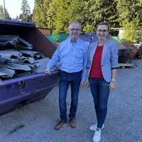Robert Reitbauer (Obmann Abfallwirtschaftsverband Weiz) und Bianca Moser-Bauernhofer (Geschäftsführerin) beim ASZ in Büchl bei Weiz