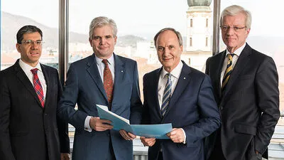 Die Vorstände Sava Dalbokov, Georg Bucher, Franz Kerber und Vorstandschef Gerhard Fabisch