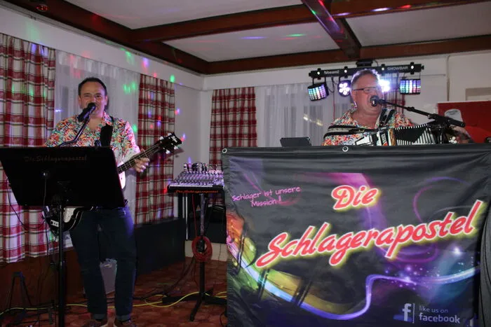 Für die musikalische Unterhaltung sorgten "Die Schlagerapostel"