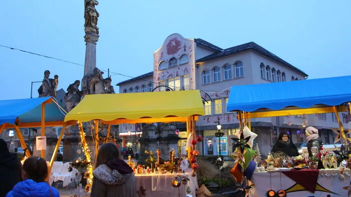 Höhepunkt des zweitägigen Weihnachtsmarktes in Voitsberg war auch heuer die Einschaltung der Weihnachtsbeleuchtung im Ortsteil Krems und auf dem Hauptlatz.