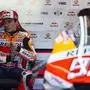 Repsol Honda Team Spanish rider Marc Marquez gestures in the box during a pre-season testing, at the Ricardo Tormo racetrack, in Cheste near Valencia, on November 19, 2019. (Photo by JOSE JORDAN / STR / AFP)