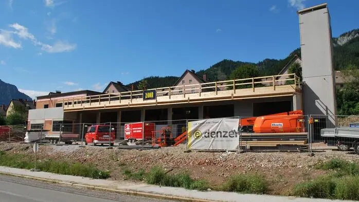 Fünf Monate nach Baubeginn wurde nun das Richtfest für die neue Feuerwehr-Zentrale der Freiwilligen Feuerwehr Eisenerz begangen.