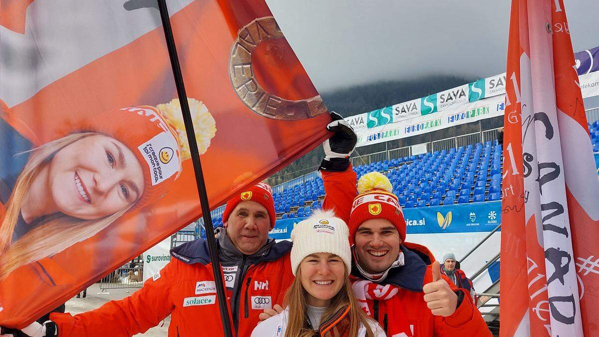 Raimund und Michell Kollreider mit Skistar Valérie Grenier aus Kanada