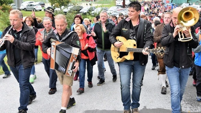 Die Edlseer luden zum zweiten Mal zum Fantreffen nach Bad Waltersdorf.