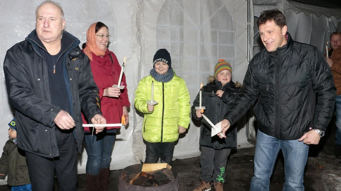Das Bärnbacher Kulturreferat mit Andreas Albrecher hatte zu Silvester auf den Hauptplatz geladen.