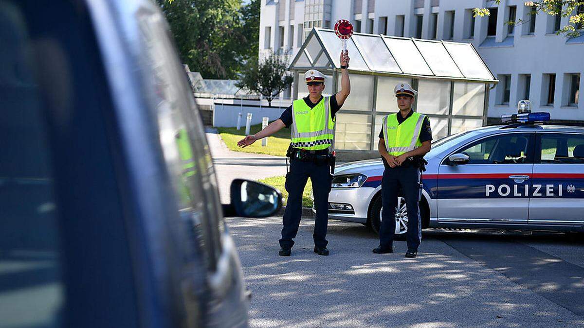 Bei der Kontrolle gab der 73-Jährige zunächst noch an, er habe seinen Führerschein vergessen