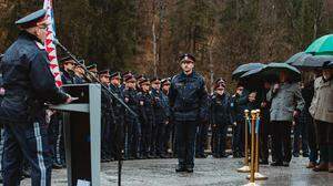 Die Gedenkfeier wurde von der Landespolizeidirektion Steiermark, der Österreichischen Post AG und der Stadtgemeinde Bad Aussee veranstaltet