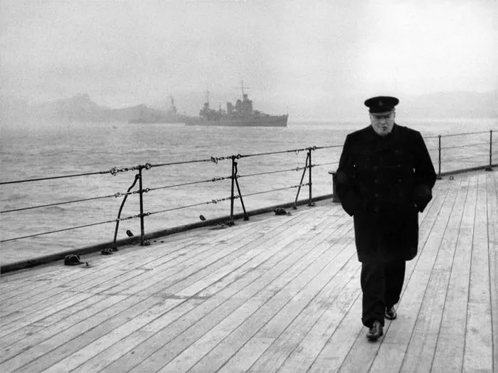 The Prime Minister s Journey across the Atlantic, Winston Churchill, October 9, 1941. Courtesy Everett Collection PUBLICATIONxINxGERxSUIxAUTxONLY Copyright: xCourtesyxEverettxCollectionx PBDWICH EC010