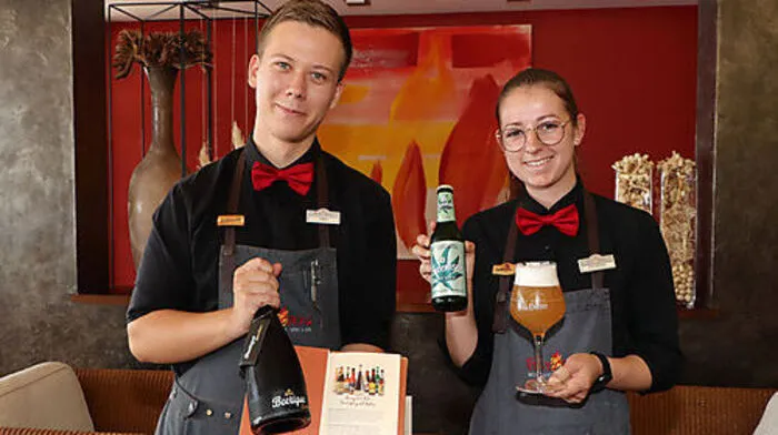 Timo Celler und Eva-Maria Mischitz bieten ihren Gästen im Resort Feuerberg eine riesige Auswahl an Bieren