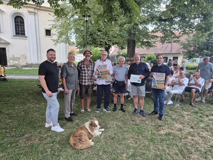 Der Auftakt des zehnten Sommerkinos der Klima- und Energiemodellregion „Wein- und Thermenregion Südoststeiermark“ fand am Frauenplatz in Bad Radkersburg statt