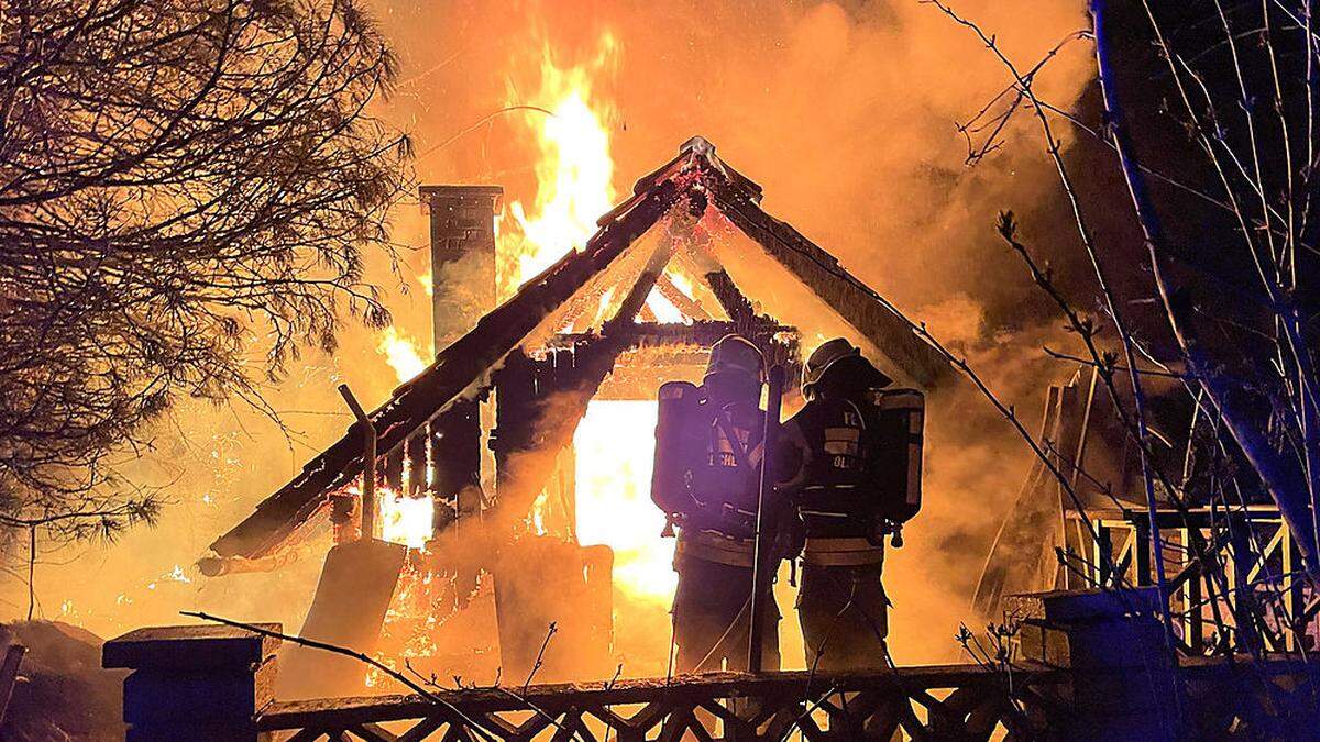 85 Mann waren in Ziebl im Einsatz um den Brand zu löschen.