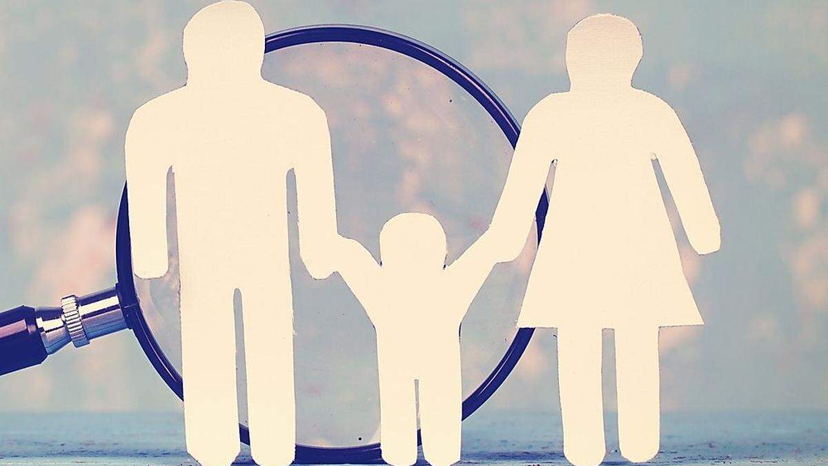 Sowohl Pflegevater als auch Pflegemutter könnten das Mädchen gemeinsam adoptieren - auch wenn sie nicht verheiratet sind