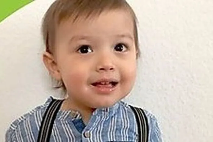 In der Ortsstelle des Roten Kreuzes findet eine Typisierungsaktion statt, um dem zweijährigen Efe zu helfen. Mehr dazu.  