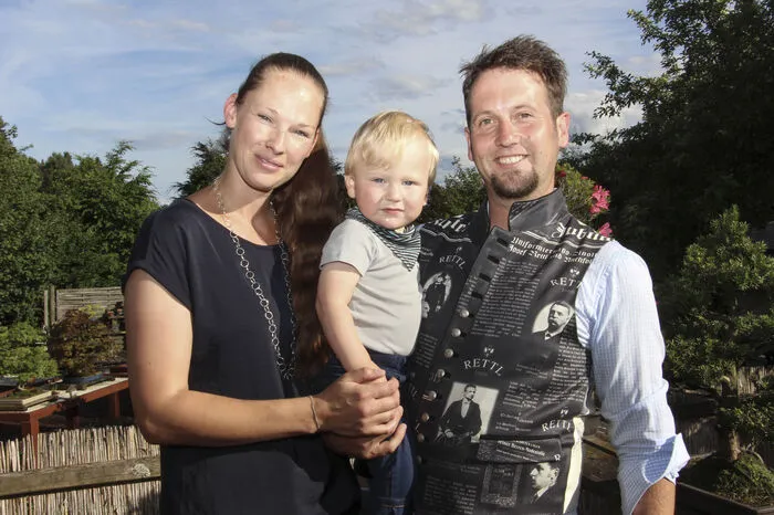 Bitte klicken Sie sich durch die Fotos . . .