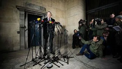 Sonderermittler  Jakob Buch-Jepsen vor der Presse