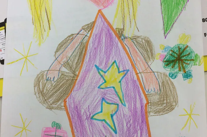 Auf den Engel mit goldenen Flügeln und die Geschenke freut sich Anika Schuster (6) aus der Stanz schon sehr