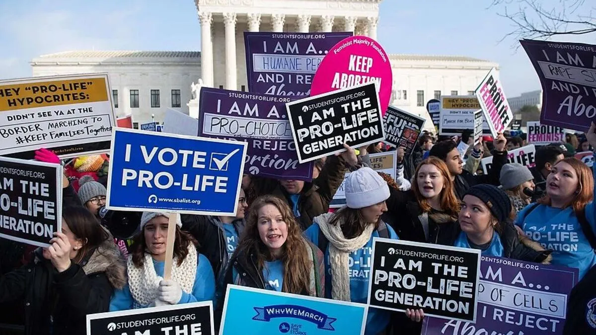 Unter den Demonstranten waren auch besonders viele junge Menschen 
