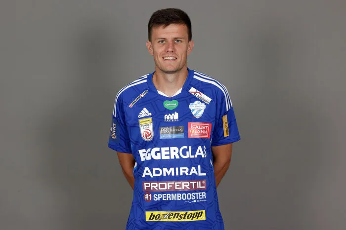 Rückennummer: 5 Position: Verteidiger Alter: 31