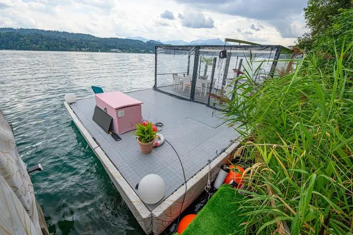 Fotograf Thomas Hude; Floss; Wörthersee; Unfall; the-island.at; Insel; Plattform; Bad Saag