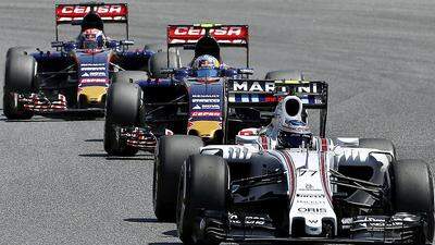 Die beiden Toro Rosso im Windschatten der Williams