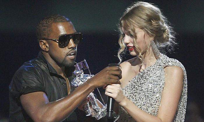 Peinlicher Auftritt: Kanye West und Taylor Swift bei den MTV-Awards