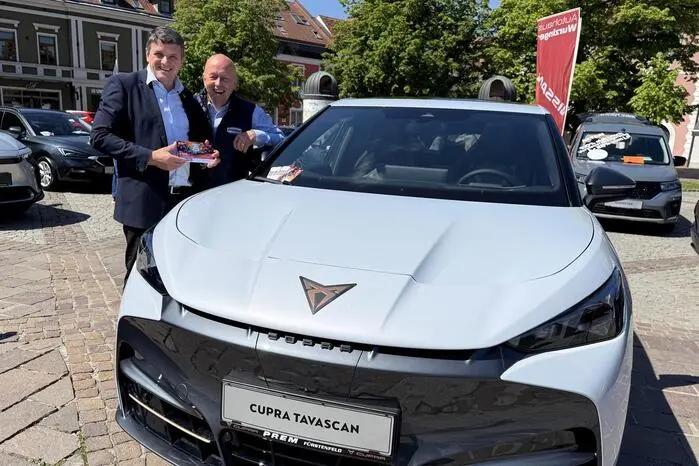 Der Autofrühling bot allen Besucherinnen und Besuchern die einzigartige Gelegenheit, neueste Modelle verschiedener Automarken direkt vor Ort zu entdecken.