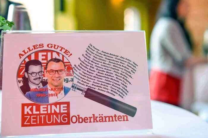 Helmut Stöflin begrüßte gemeinsam mit seinen Kollegen der Kleinen Zeitung feierlich seine Pension in der Suite des Restaurant Zellot.