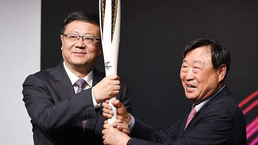 OK-Präsident Lee Hee-beom (rechts)