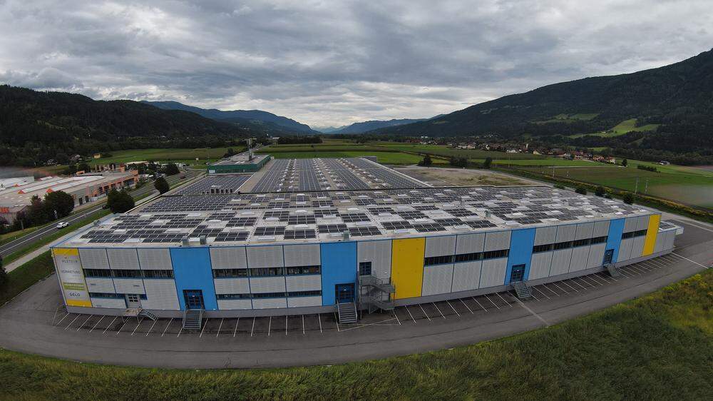 Das Dach von iDM ist bereits mit einer Photovoltaik-Anlage ausgestattet