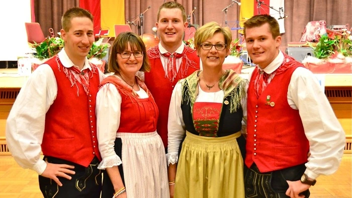 Hermagor war Samstagabend das Mekka des Oberkärntner Volkstanzes.