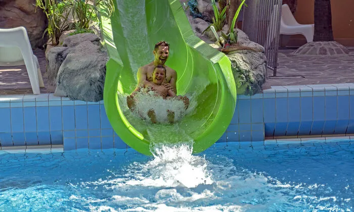 Action pur mit vielen adrenalinreichen Indoor-Rutschen