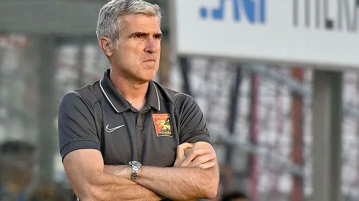 Zvonimir Soldo - Admira Im September trat der Trainer aus "privaten Gründen" als Trainer der Südstädter zurück. Patrick Helmes übernahm für ein Spiel, ehe Damir Buric zurückkehrte.