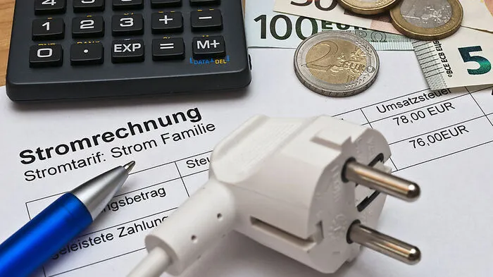 Das Wechseln des Stromanbieters kann bis zu 180 Euro im Jahr bringen