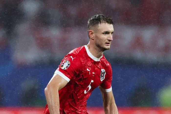 Stefan Posch: 2
Strahlte die Sicherheit nicht wie gewohnt aus und stand beim Haaland-Tor auf verlorenem Posten. Diesmal fiel stärker auf, dass sich der Bologna-Mann außen wohler fühlt. 