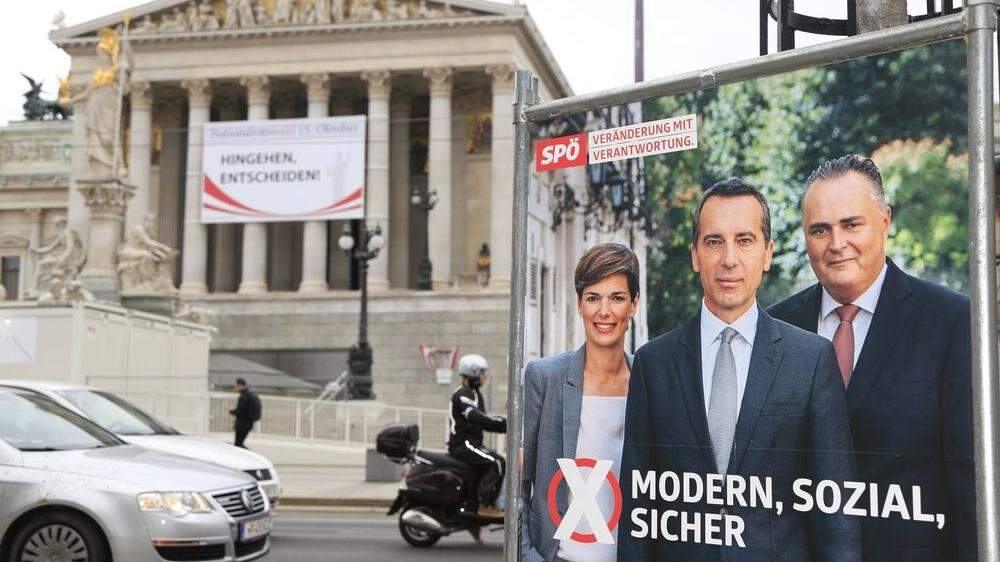 Ein Bild aus der Vergangenheit: Im Wahlkampf 2017 ließ sich Bundeskanzler Kern mit Rendi und Doskozil plakatieren. 