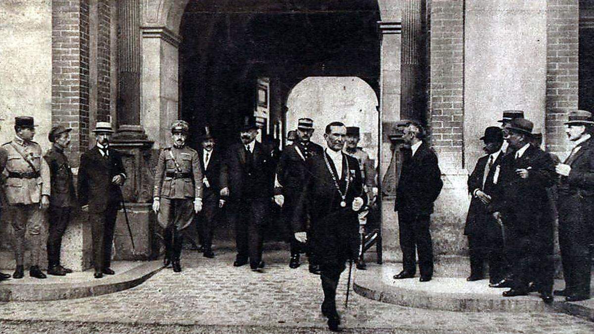 Staatskanzler Dr. Renner im Schloss Saint-Germain-En-Laye