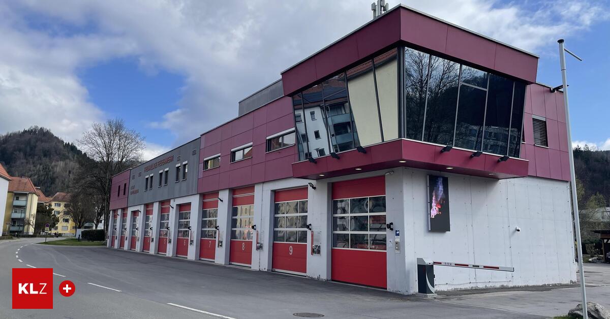 Misplaced: Civil service workers withdrawn from the Kapfenberg city fire ...