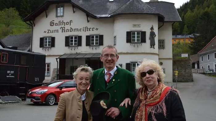 Das erste Erzherzog Johann-Fest in Vordernberg, das erstmals am Samstag stattfand, war gelungen. Das Wetter hat ausgehalten, die Stimmung war gut und die Freude bei den Organisatoren Christa Pölzl, Christine Brunnsteiner, Walter Hubner und Gerhard Sperl groß.