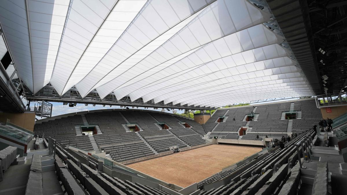 Der neue „Faltenrock“ im Tennisstadion Suzanne Lenglen